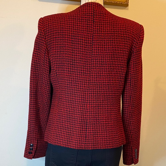 Peck & Peck Red and Black Houndstooth Jacket /Blazer 100%Wool size 8 - Picture 3 of 4